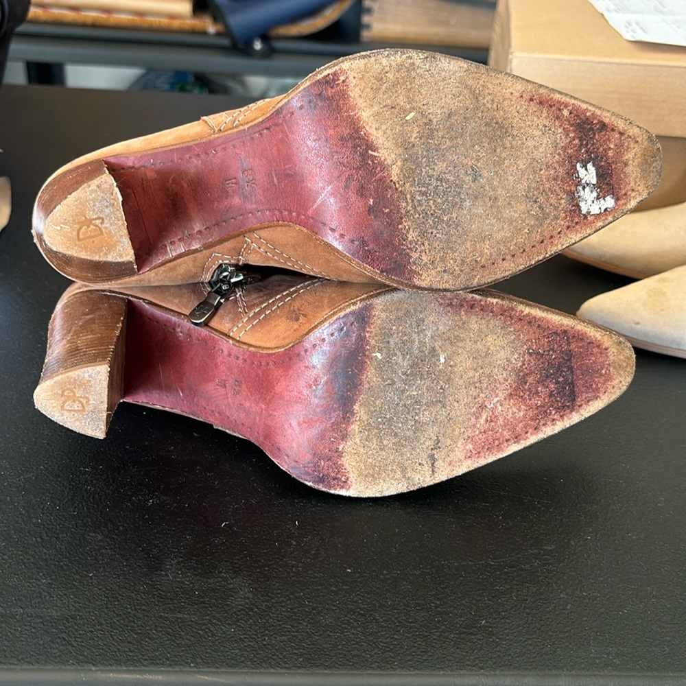 Donald J. Pliner boots, size 8.5